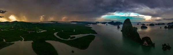 Samet Nangshe Viewpoint Při Západu Slunce Během Období Dešťů Phang — Stock fotografie