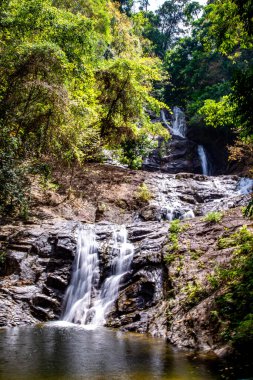 Namtok Lampee Şelalesi, Tayland, Phang nga 'da. Yüksek kalite fotoğraf