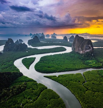 Phang Nga Körfezi 'nin havadan görünüşü, Tayland, Güney Doğu Asya