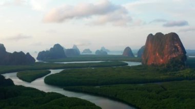 Phang Nga Körfezi 'nin havadan görünüşü, Tayland, Güney Doğu Asya