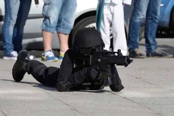 Police forces spéciales en action — Photo