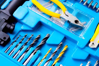 Kutudaki ev için araç kümesi, kapat