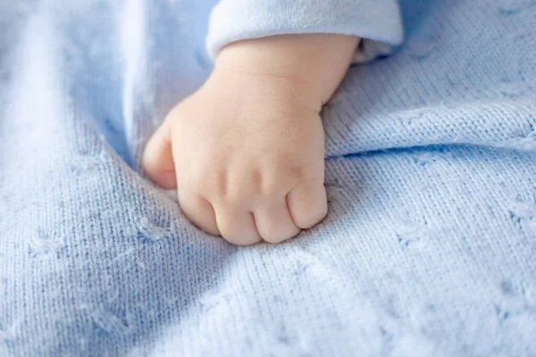 Bebé Recém Nascido Primeiros Dias Vida Hidratante Nutrir Mãos Das — Fotografia de Stock