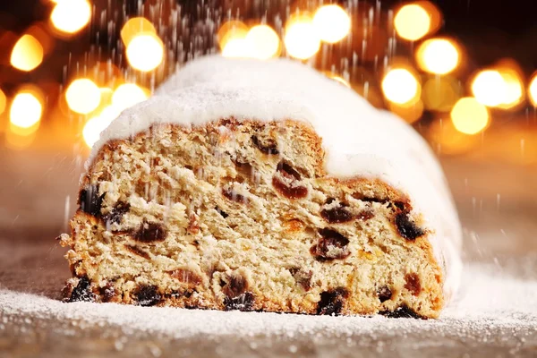 Navidad stollen y verter azúcar — Foto de Stock