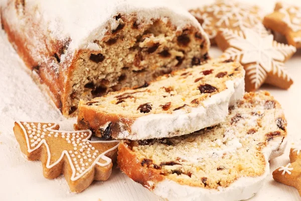 Christmas stollen och pepparkakor cookies — Stockfoto