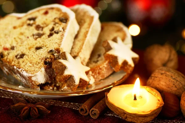 德式圣诞蛋糕和饼干. — 图库照片