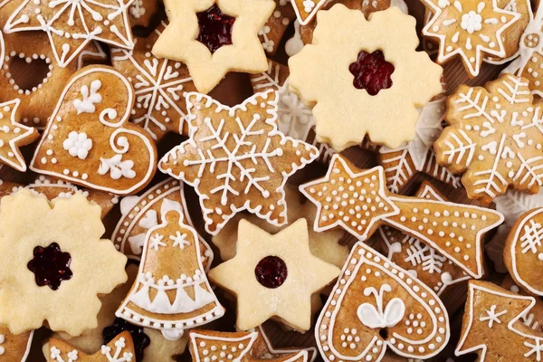 Vista superior de biscoitos de gengibre e biscoitos de biscoito — Fotografia de Stock