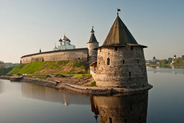 Kremlin de Pskov Fotos de stock libres de derechos