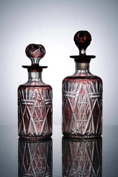 Deux Belles Bouteilles Parfum Verre Cristal Bohême Gros Plan Espace — Photo