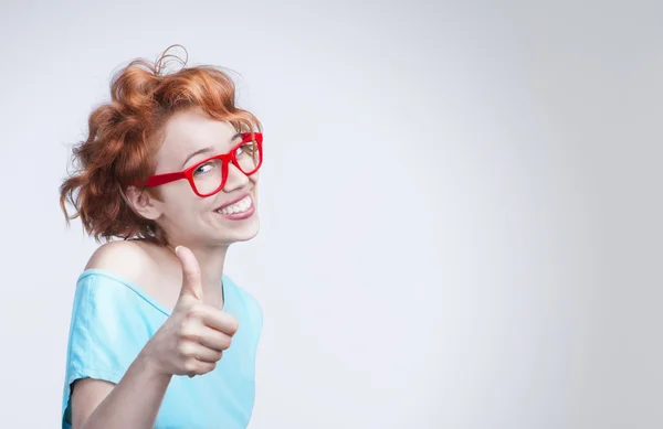 Chica con el pulgar hacia arriba signo —  Fotos de Stock