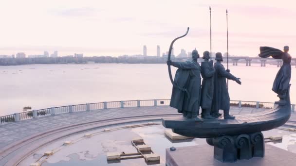 Kiev Ucraina Monumento Fondatori Kiev Mattina Alba Ora Oro Luce — Video Stock