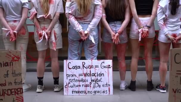 2022 Barcelona España Casa Rusia Protesta Activistas Ucranianos Contra Violación — Vídeo de stock