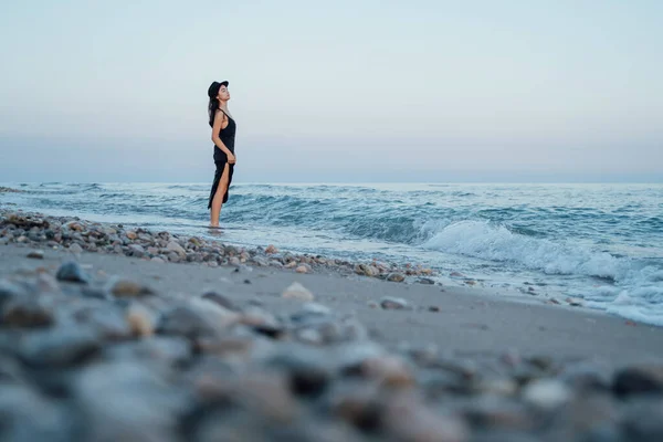 Memory Melancholy Sea Beautiful Girl Looks Thoughtfully Sea Creative Moody — Stockfoto