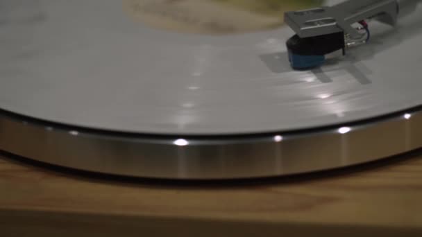 Yan Çekim Yakın Çekim Statik Iğne Yeni Müzik Çalarda Beyaz — Stok video