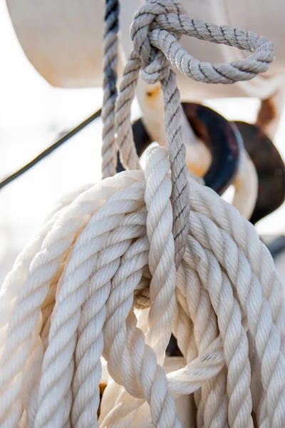 船上的绳索 — 图库照片