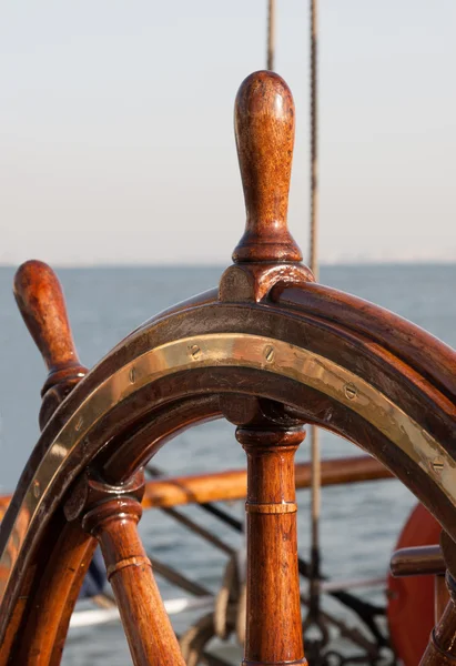 Ship wheel — Stock Photo, Image