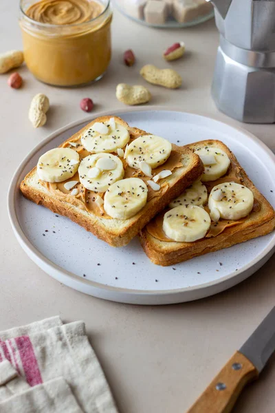 Sandwich Mit Erdnussbutter Banane Und Chiasamen Frühstück Vegetarisches Essen — Stockfoto