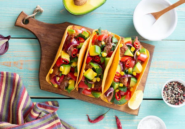 Tacos Pork Avocado Tomatoes Corn Onions Mexican Food — Stock Photo, Image