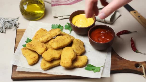 Chicken Nuggets Two Sauces Fast Food American Food — Vídeo de Stock