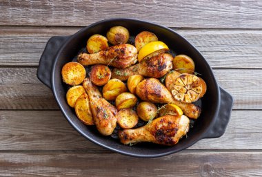 Patates ve limonlu fırında tavuk bacağı. Tarif