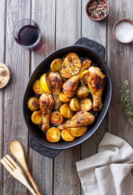 Patates ve limonlu fırında tavuk bacağı. Tarif