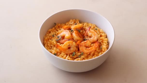 Risotto Shrimps Tomatoes Thyme Italian Food — Stock Video