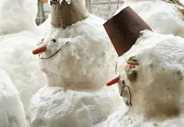 Skupina sněhuláci — Stock fotografie