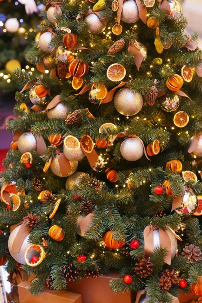 Decorated xmas tree Christmas background — Stock Photo, Image