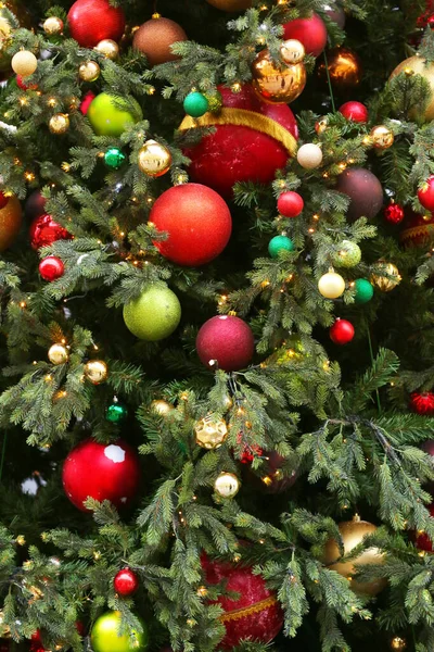 Decorado árbol de Navidad fondo de Navidad — Foto de Stock