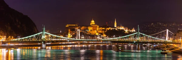 Nacht Boedapest Buda Palace Achtergrond Van Bruggen Panorama Van Stad — Stockfoto