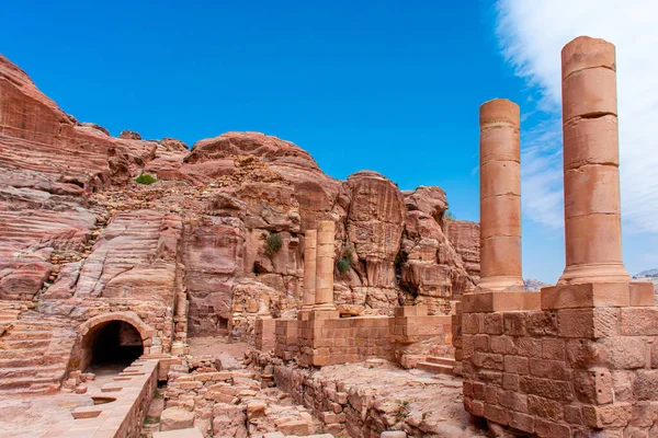 Jordanien Antik Amfiteater Staden Petra Dagslandskap — Stockfoto