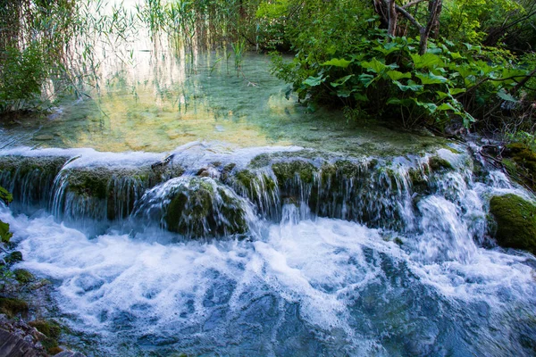 Plitvice Lakes Croatia Beautiful Summer Landscape Waterfalls — Fotografia de Stock