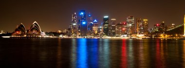 Sidney liman gece