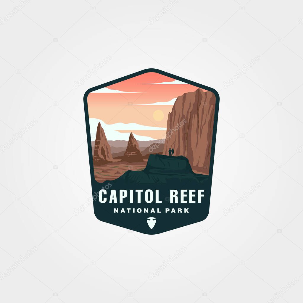 Capitol reef logo vintage vector symbol illustration design