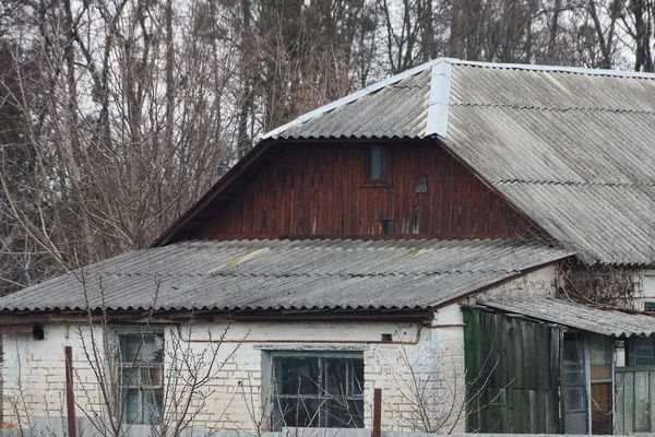 Old Rural White Brick House Brown Wooden Loft Small Window — Stockfoto