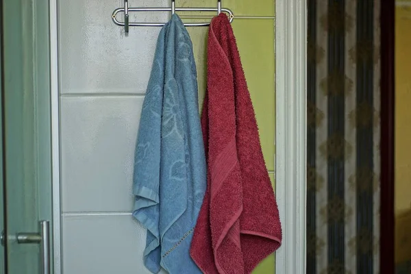 Two Red Blue Towels Hang Metal Hanger White Green Wall — Stock Photo, Image