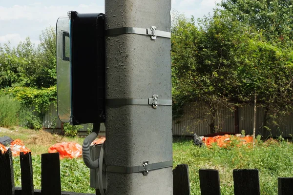 Electric Meter Gray Concrete Pole Fixed Metal Plates Fasteners Street — ストック写真