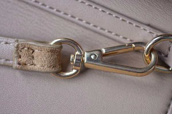 One Yellow Metal Latch Ring Strap Brown Leather Bag — Stock Photo, Image