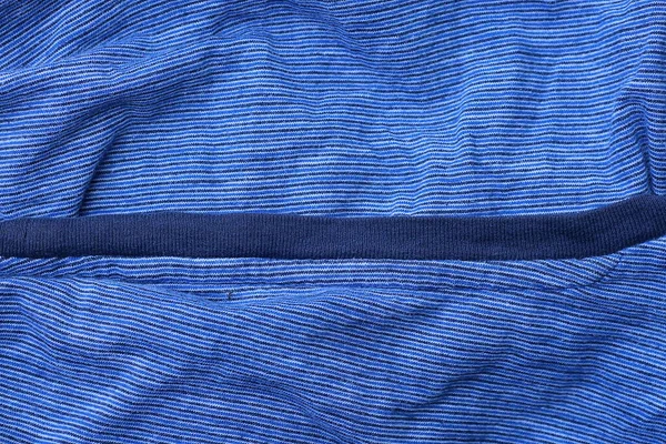 青い服に黒のストライプの生地の質感 — ストック写真