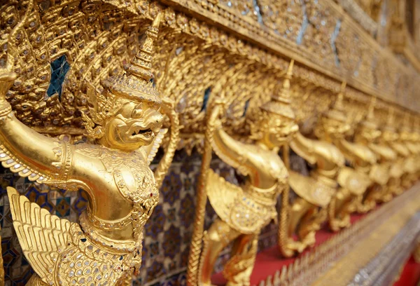 Garuda w wat phra Kaew w Bangkoku — Zdjęcie stockowe