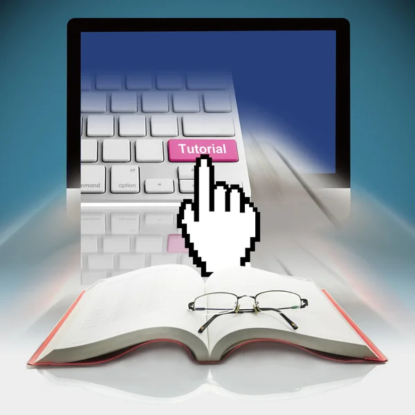 Books and computers, The concept E-learning — Stock Photo, Image