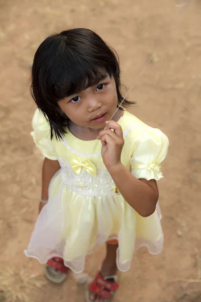 イノセント ・ ピュリティーでアジアの少女 — ストック写真