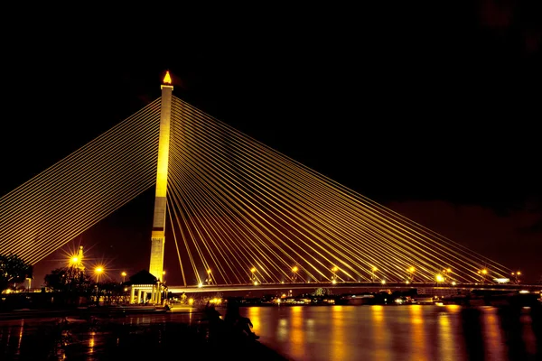 Rama VIII Bridge at night — Stock Photo, Image