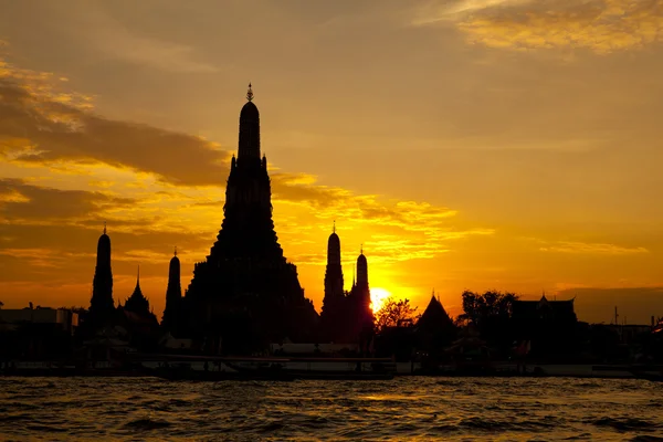 Wat arun templo en Bangkok Tailandia —  Fotos de Stock