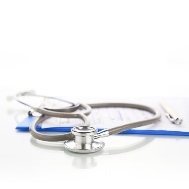 stetoskop tıbbi mavi pano ile