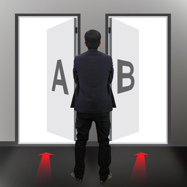 Businessman must choose between different destinations