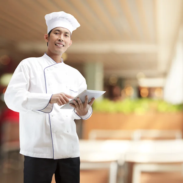 Chef met digitale tablet — Stockfoto