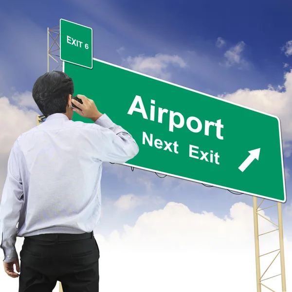 Концепція дорожнього знаку з текстом Аеропорт — стокове фото