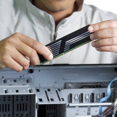 teknisyen tamir bilgisayar donanım