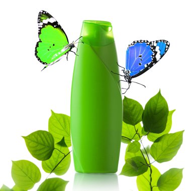 plastik şişe ve kelebek